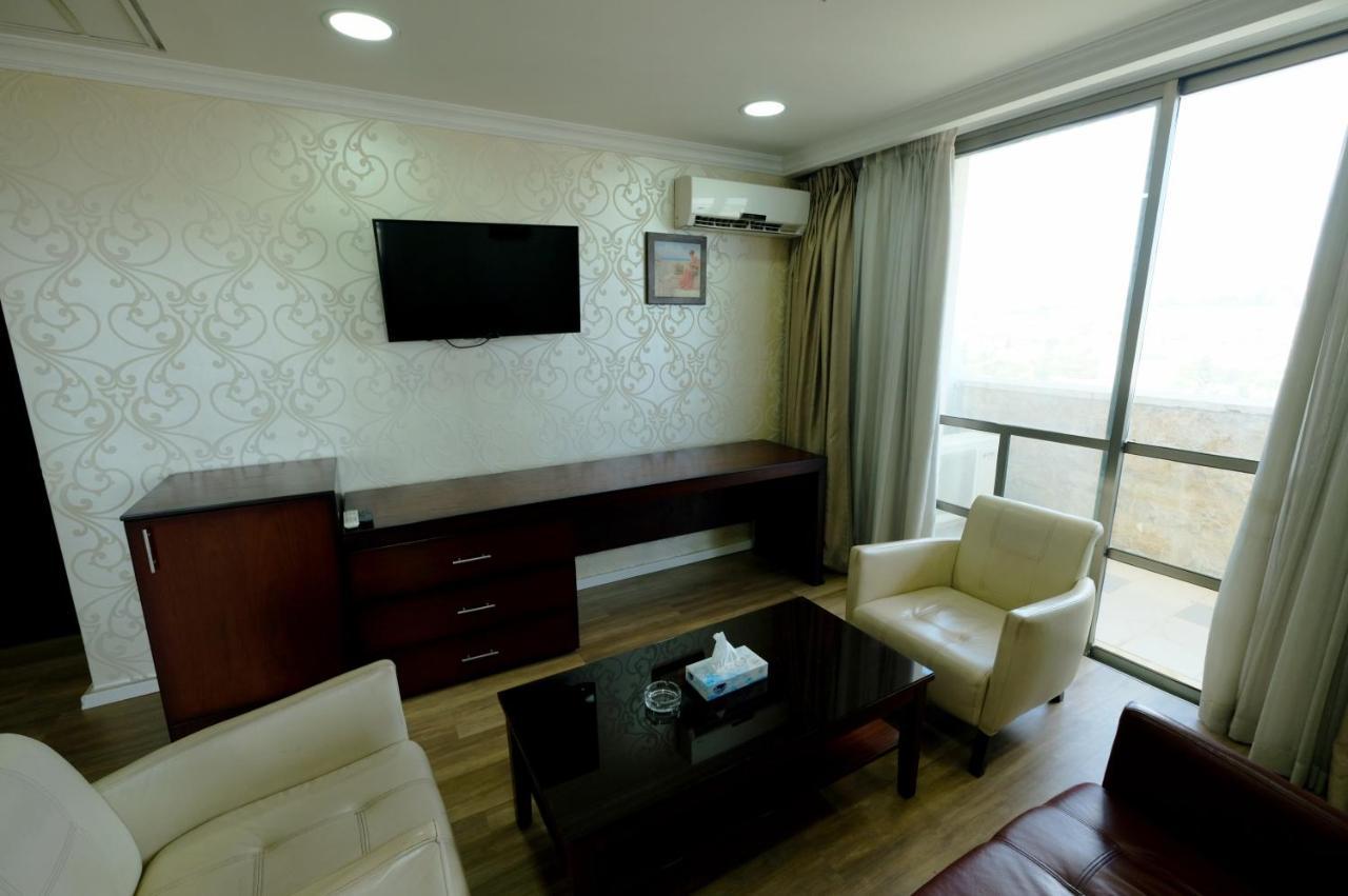 Red Crescent Guesthouse Ramallah Exterior foto